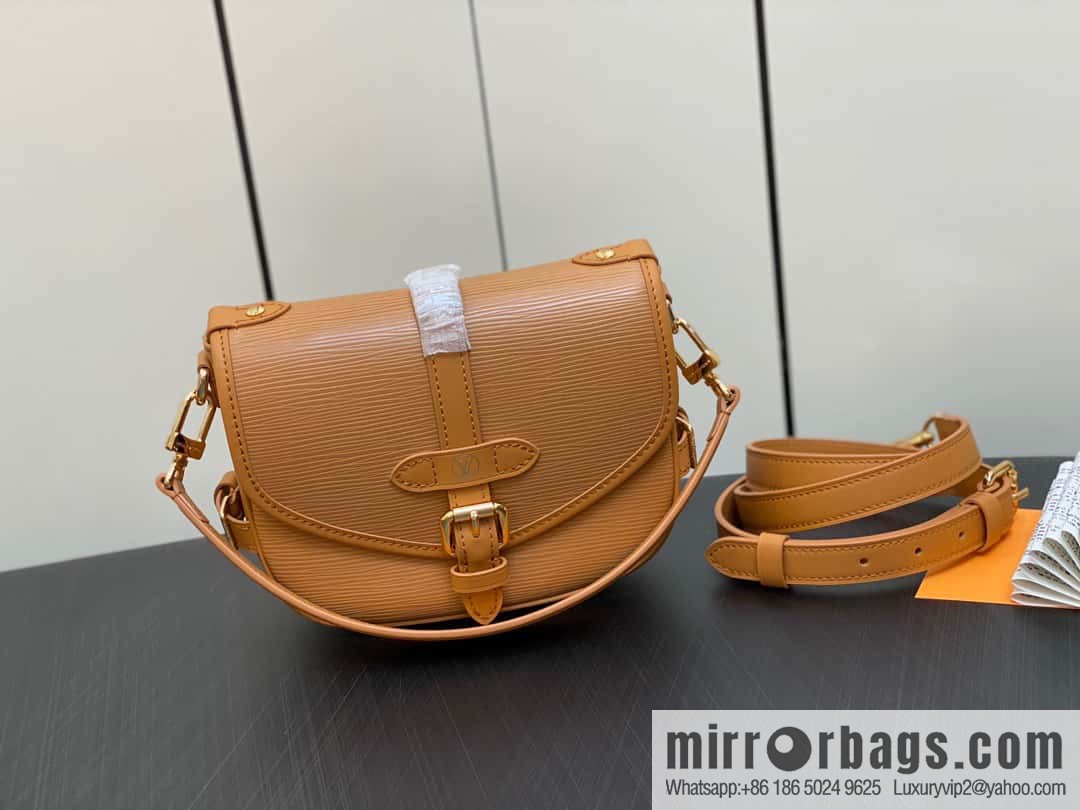 [Original order boutique] M23471 caramel color M23469 epi saddle bag series SAUMUR BB handbag