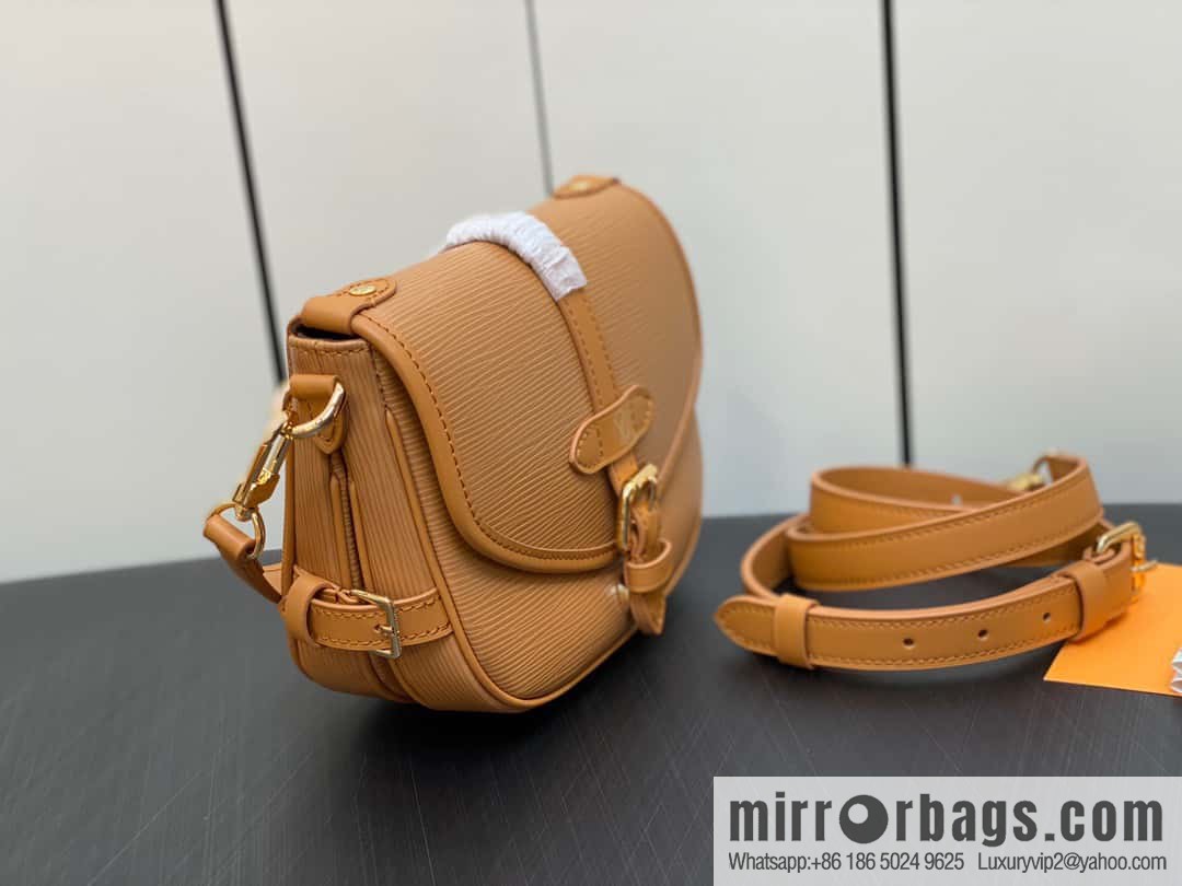 [Original order boutique] M23471 caramel color M23469 epi saddle bag series SAUMUR BB handbag