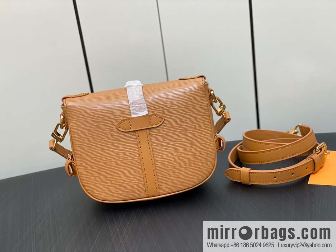 [Original order boutique] M23471 caramel color M23469 epi saddle bag series SAUMUR BB handbag