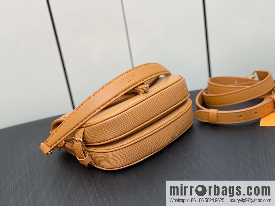 [Original order boutique] M23471 caramel color M23469 epi saddle bag series SAUMUR BB handbag
