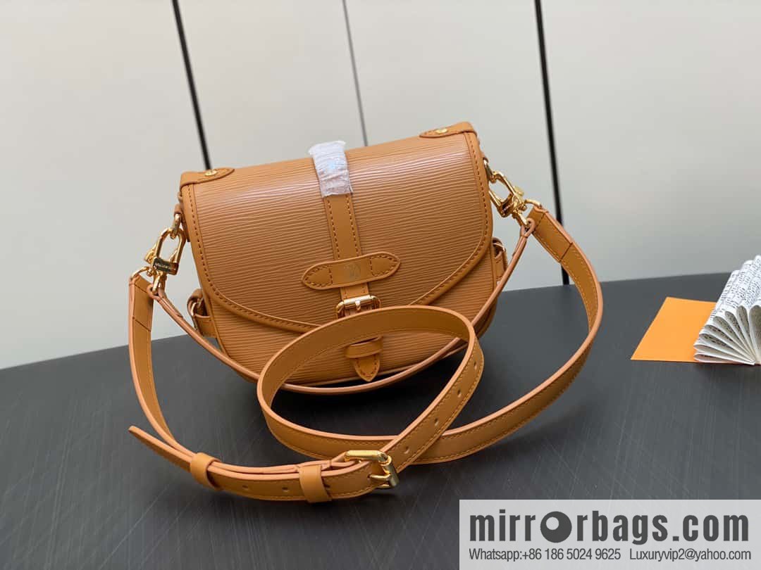 [Original order boutique] M23471 caramel color M23469 epi saddle bag series SAUMUR BB handbag