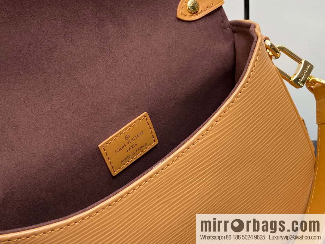 [Original order boutique] M23471 caramel color M23469 epi saddle bag series SAUMUR BB handbag
