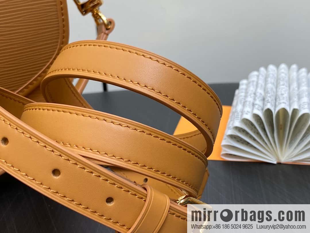 [Original order boutique] M23471 caramel color M23469 epi saddle bag series SAUMUR BB handbag