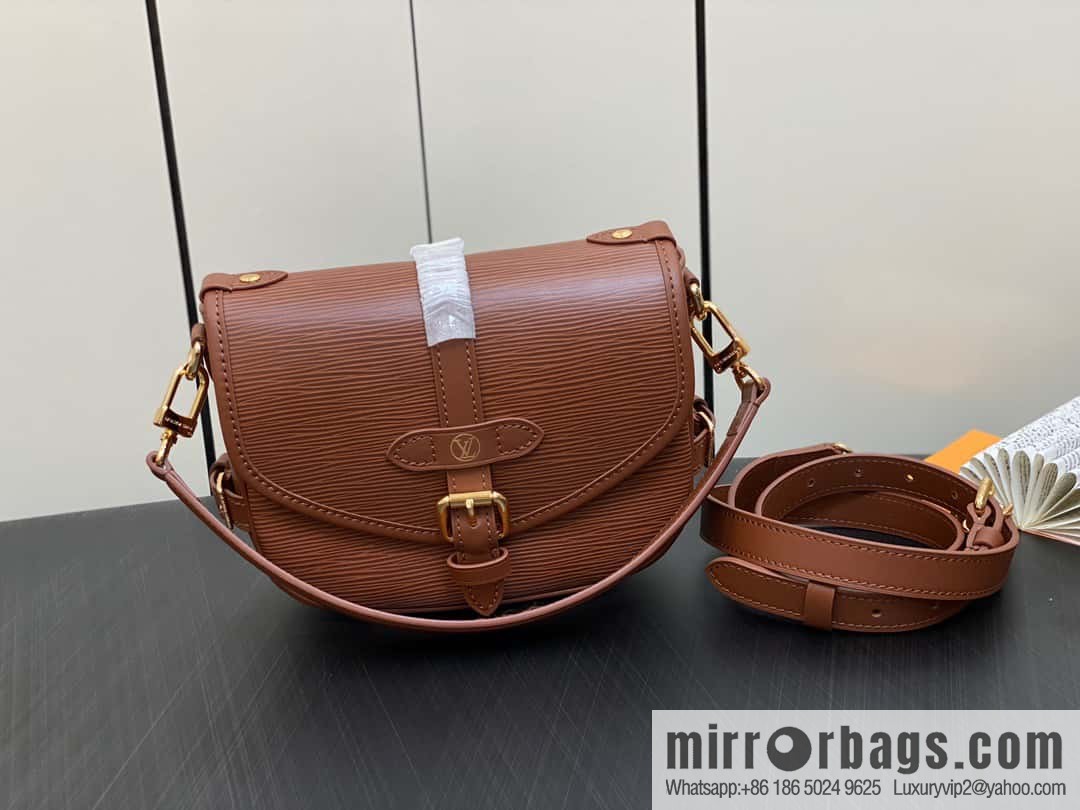 [Original order boutique] M23470 dark brown M23471 caramel M23469 epi saddle bag series SAUMUR BB handbag