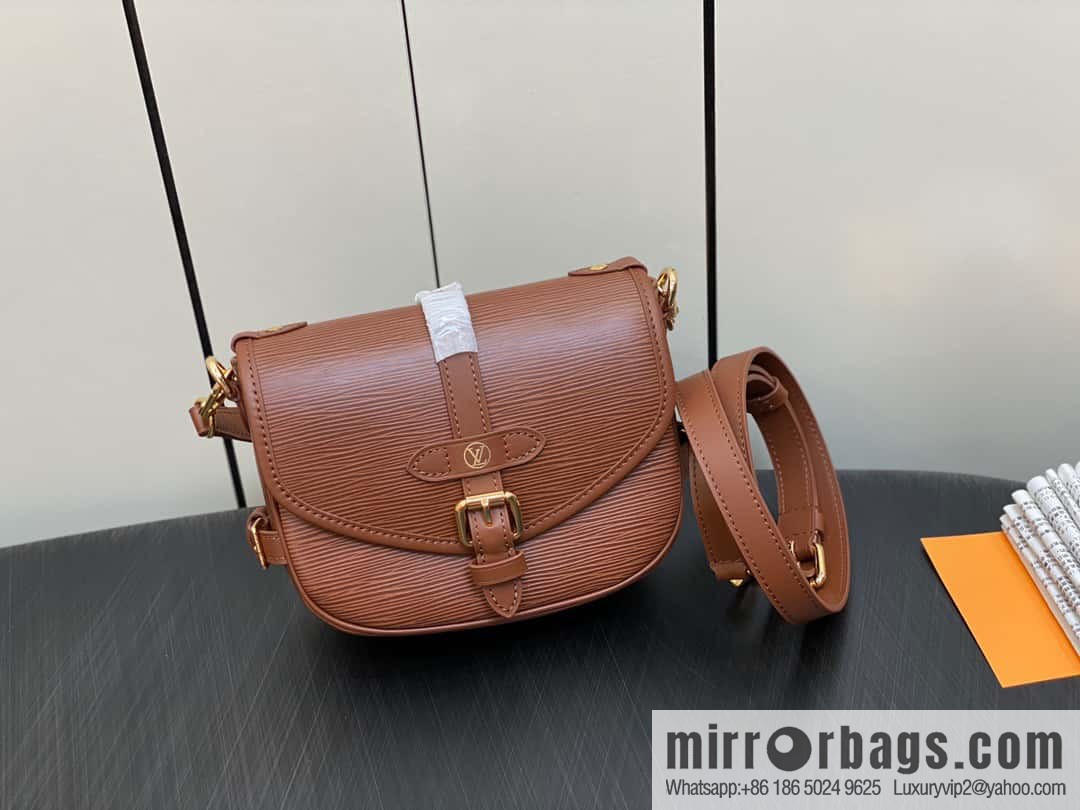 [Original order boutique] M23470 dark brown M23471 caramel M23469 epi saddle bag series SAUMUR BB handbag