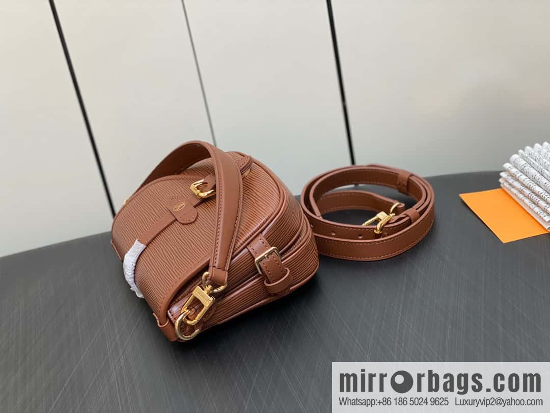 [Original order boutique] M23470 dark brown M23471 caramel M23469 epi saddle bag series SAUMUR BB handbag