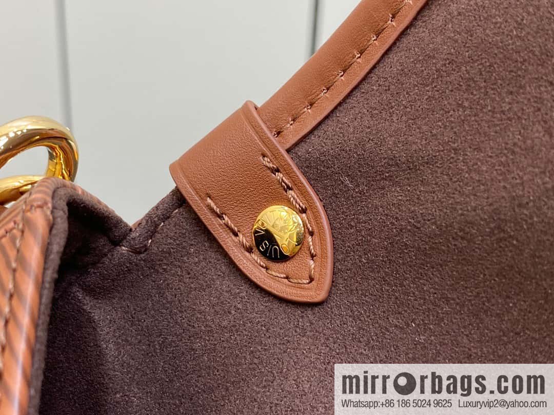 [Original order boutique] M23470 dark brown M23471 caramel M23469 epi saddle bag series SAUMUR BB handbag