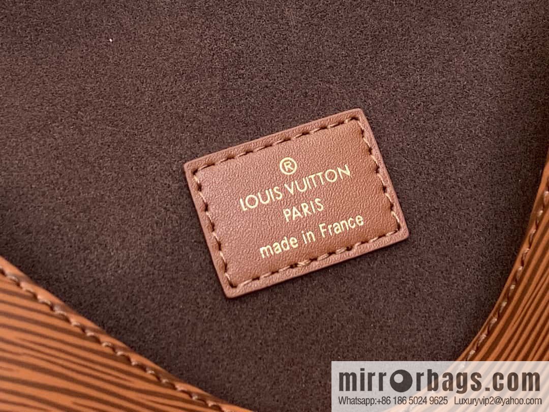 [Original order boutique] M23470 dark brown M23471 caramel M23469 epi saddle bag series SAUMUR BB handbag