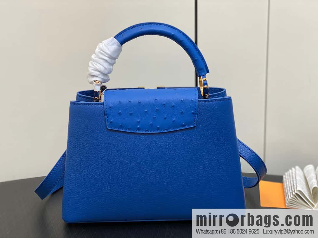 [Original order boutique] M81409 blue ostrich, full leather cap that English series Capucines small handbag