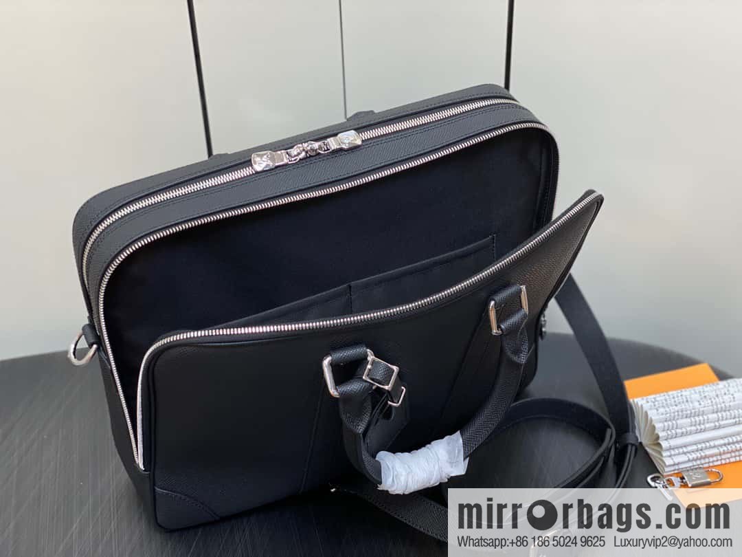 [Original order boutique] M30967 black full leather cross pattern briefcase series, this Voyage large briefcase