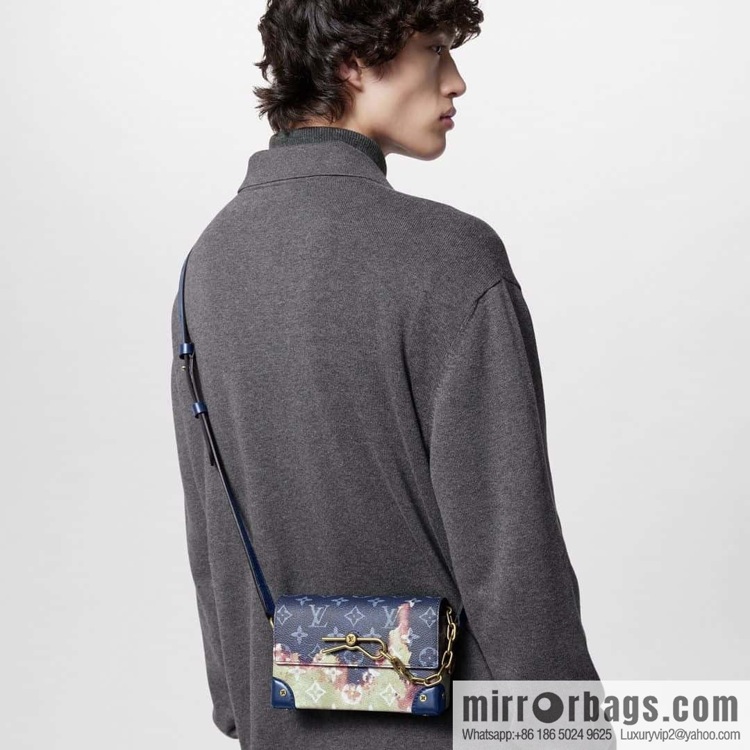 [Original order boutique] M82900 blue flame, men's bag messenger bag series, new Steamer series messenger bag
