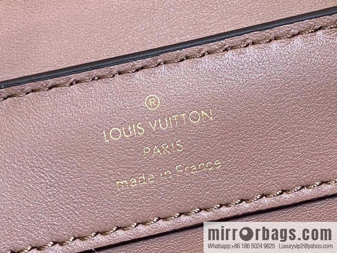 [Original order boutique] M48865 Himalayan, crocodile pattern full leather cap that English series Capucines mini handbag