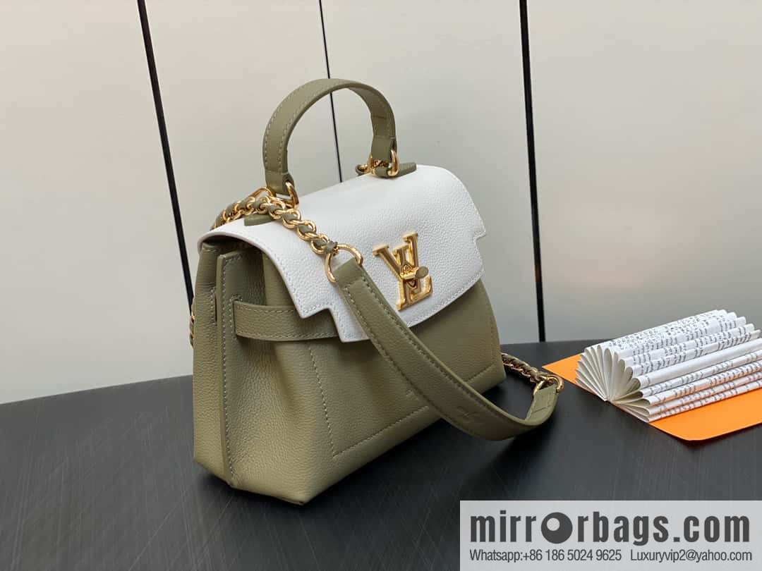 [Original order boutique] M21088 green, full leather chain bag series, this Lockme Ever mini handbag.