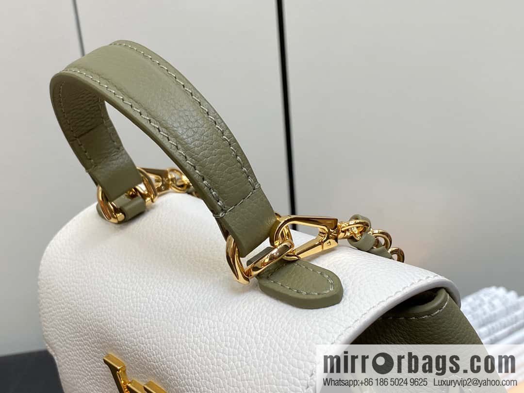 [Original order boutique] M21088 green, full leather chain bag series, this Lockme Ever mini handbag.