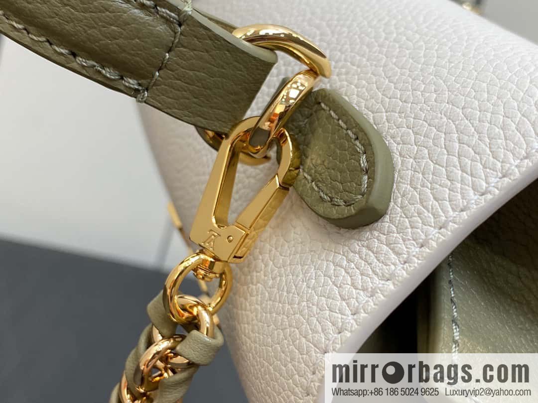 [Original order boutique] M21088 green, full leather chain bag series, this Lockme Ever mini handbag.