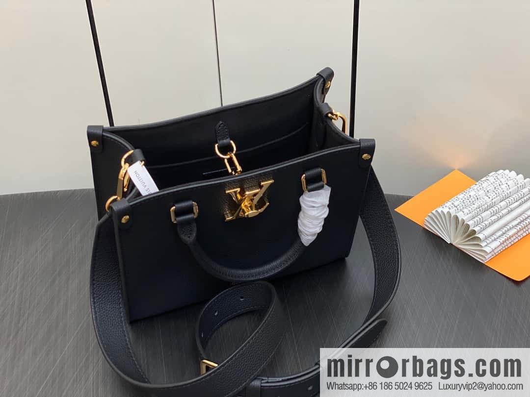 [Original order boutique] M22311 black full leather square bag series Lock & Go handbag M23637