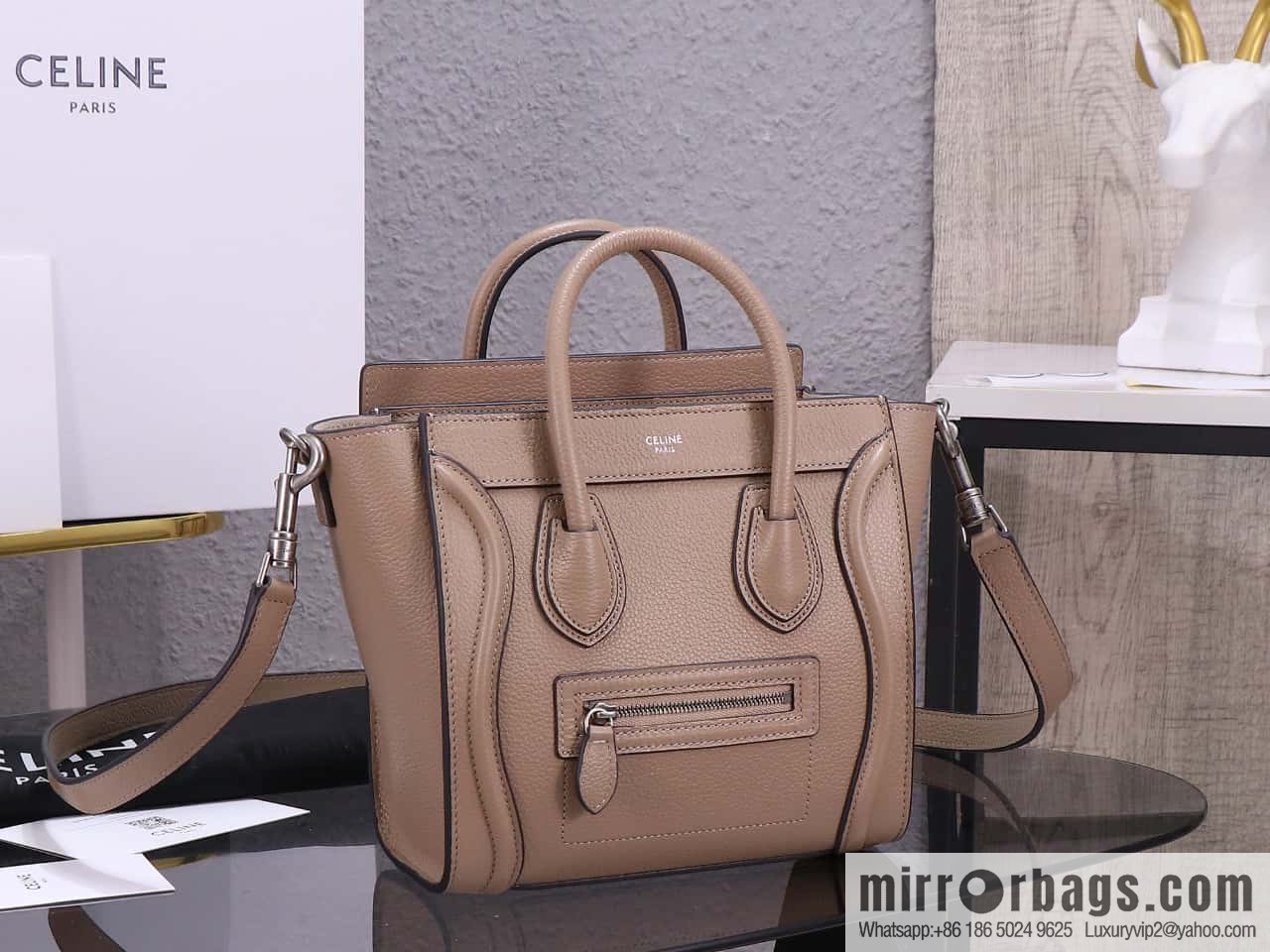 [Premium quality, all-steel hardware] Celine nano Luggage smiley face bag, model 168243