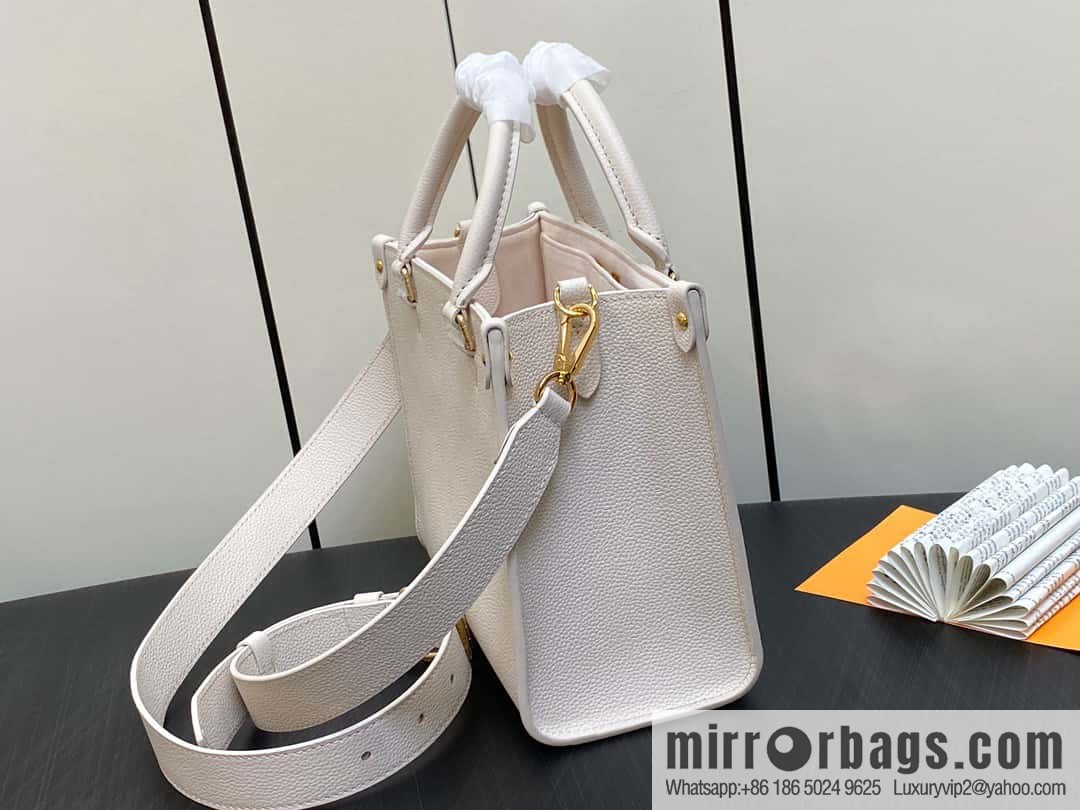 [Original order boutique] M23637 white, full leather square bag series Lock & Go handbag M22311