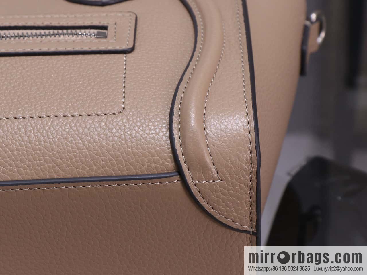 [Premium quality, all-steel hardware] Celine nano Luggage smiley face bag, model 168243