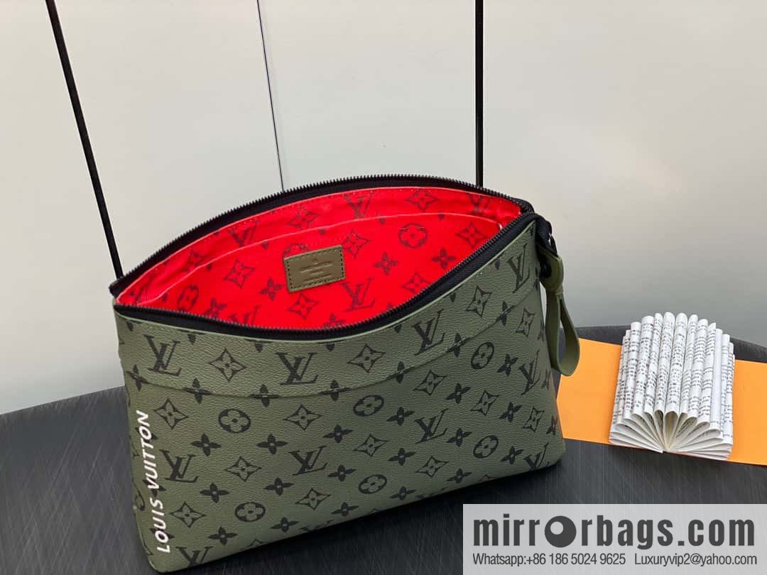 [Original order boutique] M82008 green flower clutch bag series Pochette Voyage Souple clutch bag Keepall Bandoulière 25 handbag