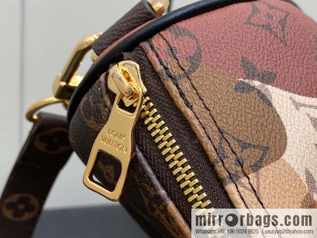 [Original order boutique] M46678 monogram men's bag pillow bag series Keepall Bandoulière 25 handbag