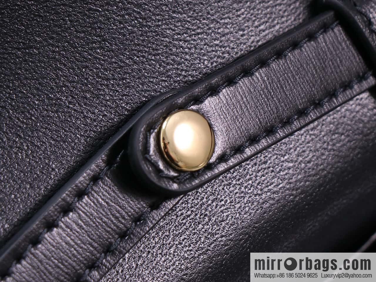 [Premium quality, all-steel hardware 】 𝗖𝗘𝗟𝗜𝗡𝗘 | 𝗧𝗥𝗜𝗢𝗠𝗣𝗛𝗘 𝗠𝗜𝗡𝗜 Arc de Triomphe mini crossbody bag model: 101513