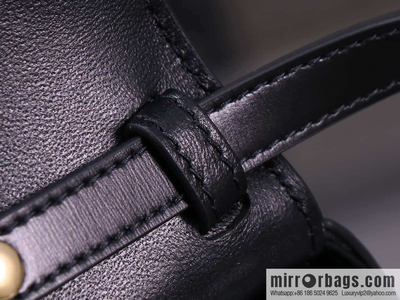 [Premium quality, all-steel hardware 】 𝗖𝗘𝗟𝗜𝗡𝗘 | 𝗧𝗥𝗜𝗢𝗠𝗣𝗛𝗘 𝗠𝗜𝗡𝗜 Arc de Triomphe mini crossbody bag model: 101513