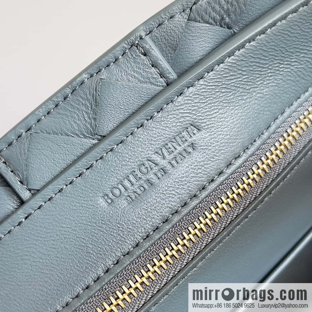 BV Bottega Veneta2023 new Andiamo small, model number: 743568 slate gray