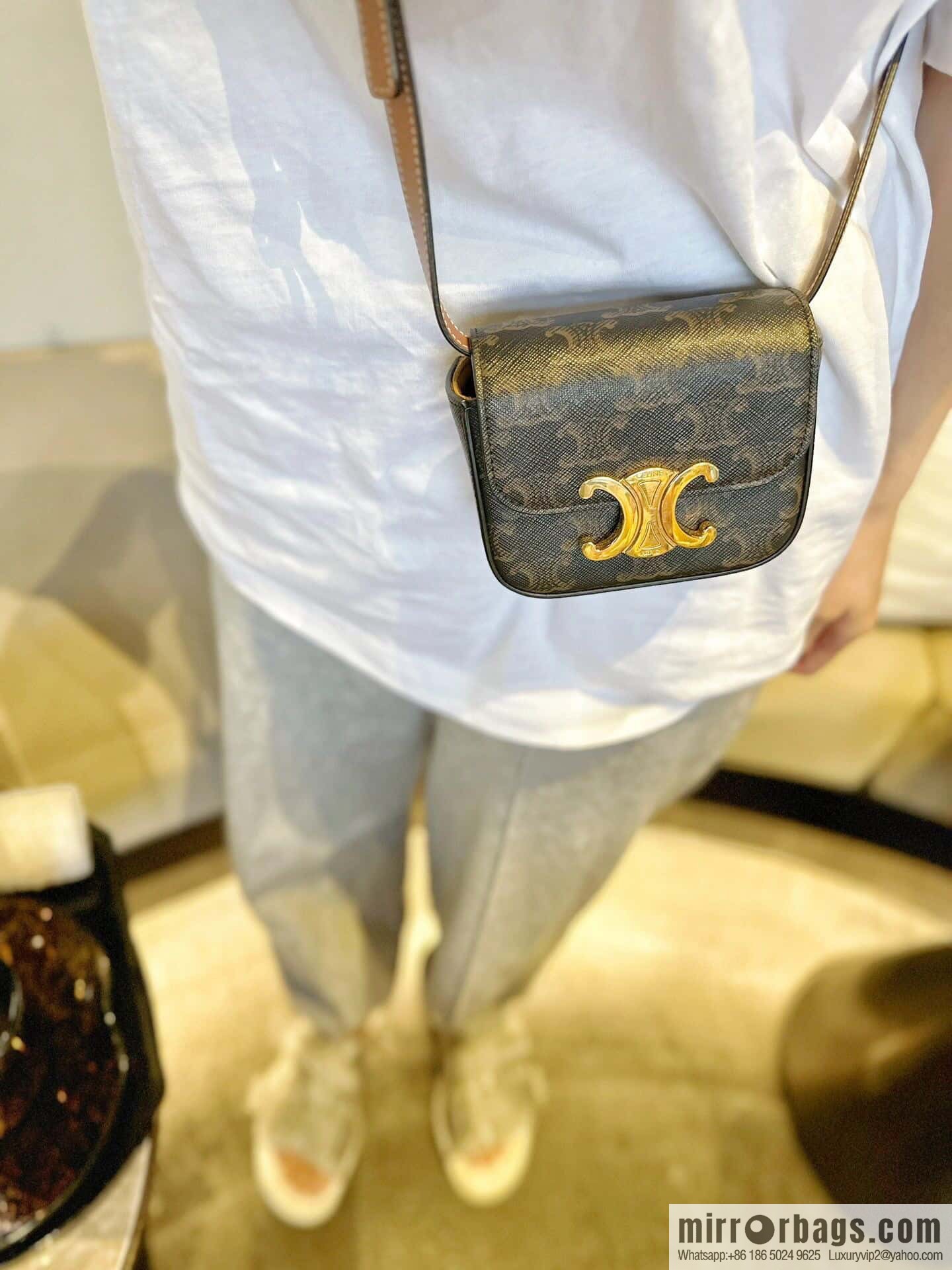 [Premium quality, all-steel hardware 】 𝗖𝗘𝗟𝗜𝗡𝗘 | 𝗧𝗥𝗜𝗢𝗠𝗣𝗛𝗘 𝗠𝗜𝗡𝗜 Arc de Triomphe mini crossbody bag model: 101513