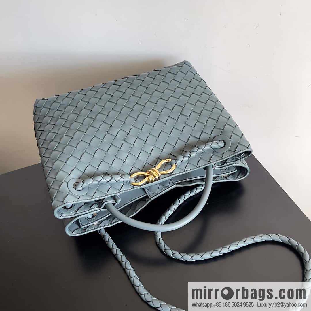 BV Bottega Veneta2023 New Andiamo woven handbag, medium, model number: 743572 slate gray