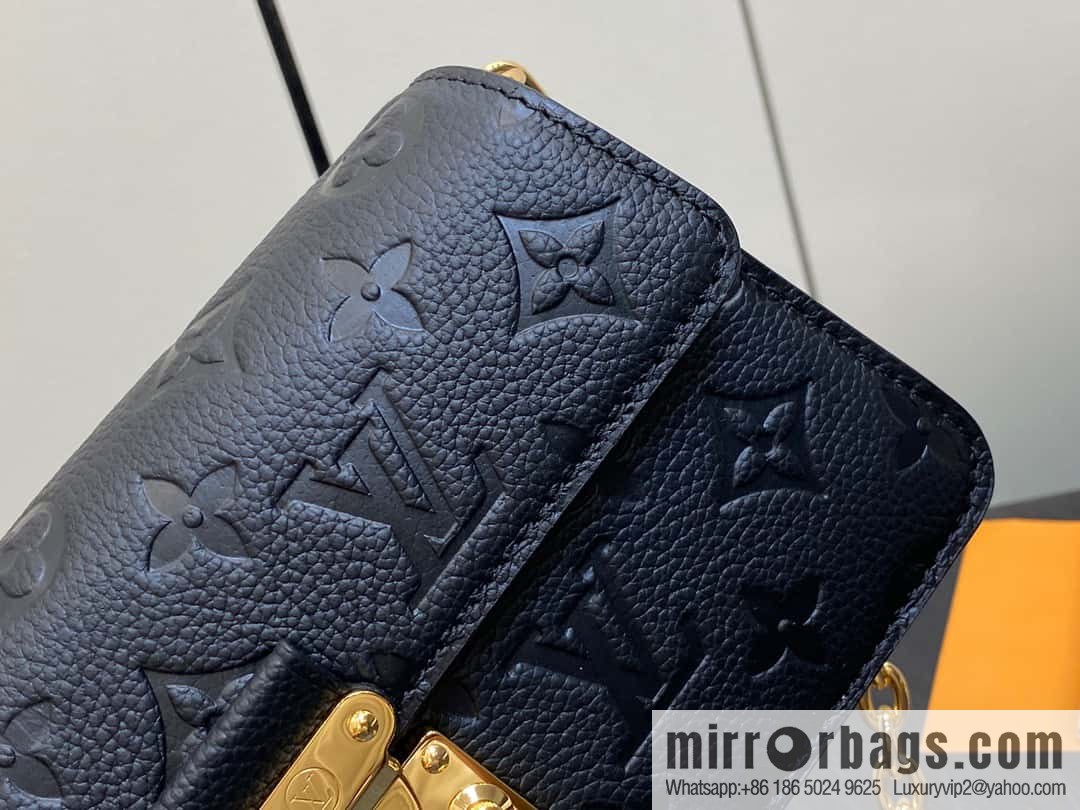[Original single boutique] M82637 black full leather embossed chain bag series Wallet On Chain Metis chain strap handbag M82836 82637