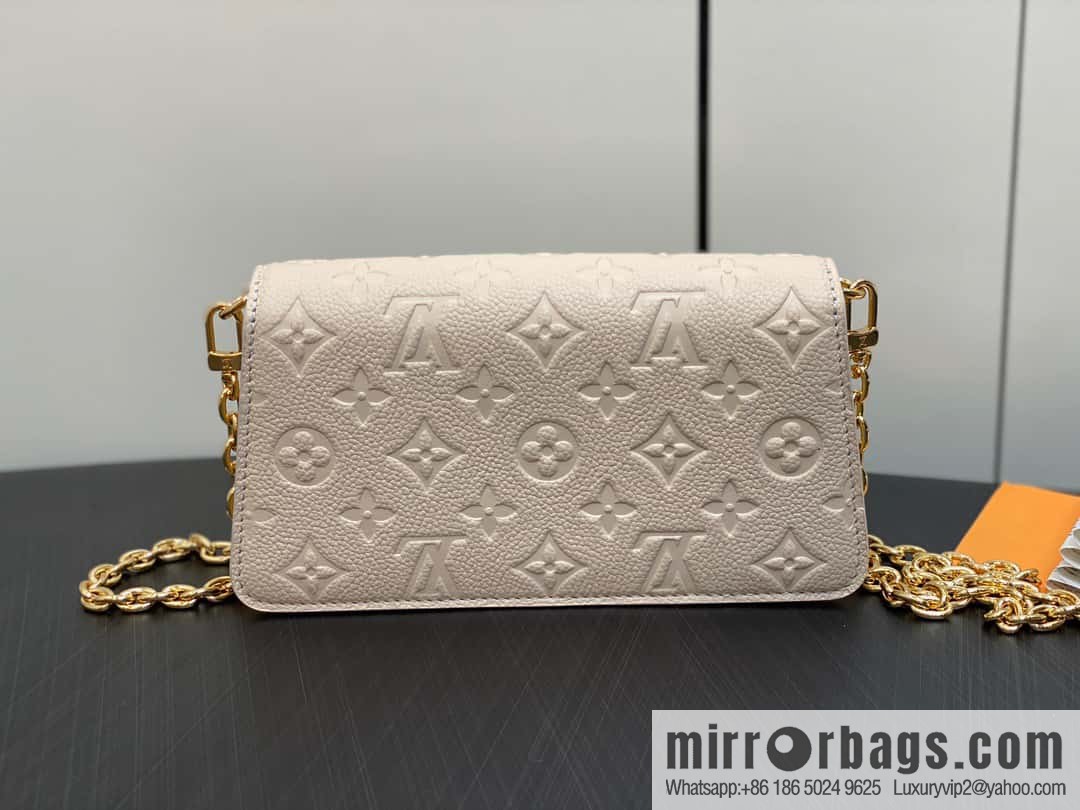 [Original order boutique] M82636 white full leather embossed chain bag series Wallet On Chain Metis chain strap handbag M82836 82637