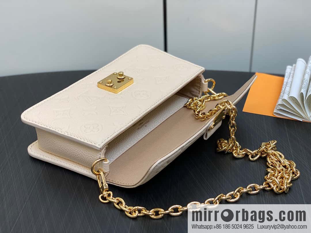 [Original order boutique] M82636 white full leather embossed chain bag series Wallet On Chain Metis chain strap handbag M82836 82637