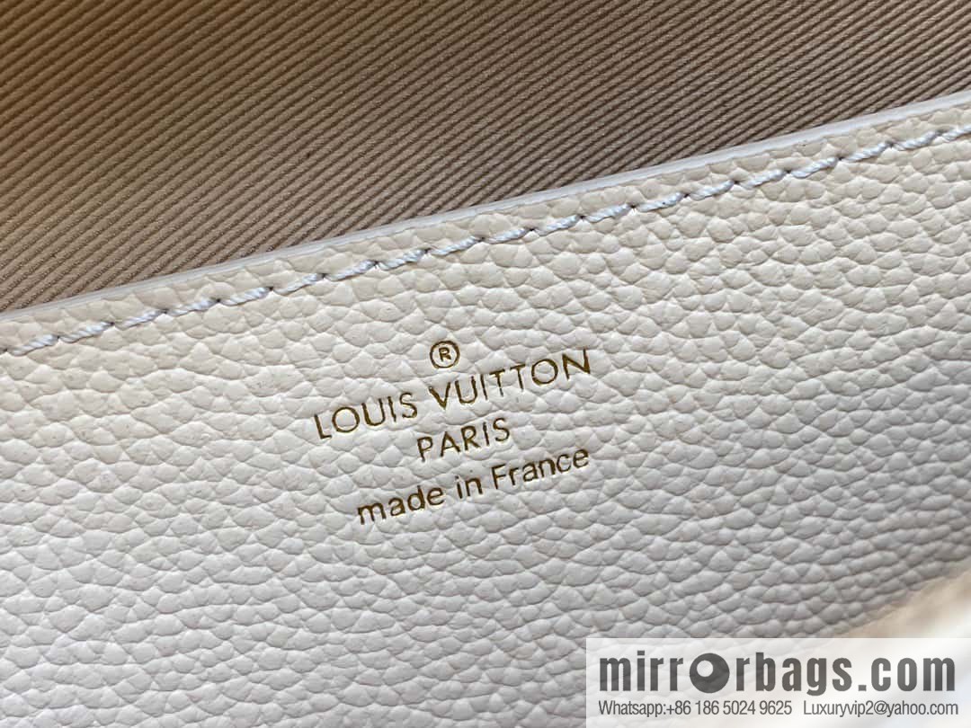 [Original order boutique] M82636 white full leather embossed chain bag series Wallet On Chain Metis chain strap handbag M82836 82637