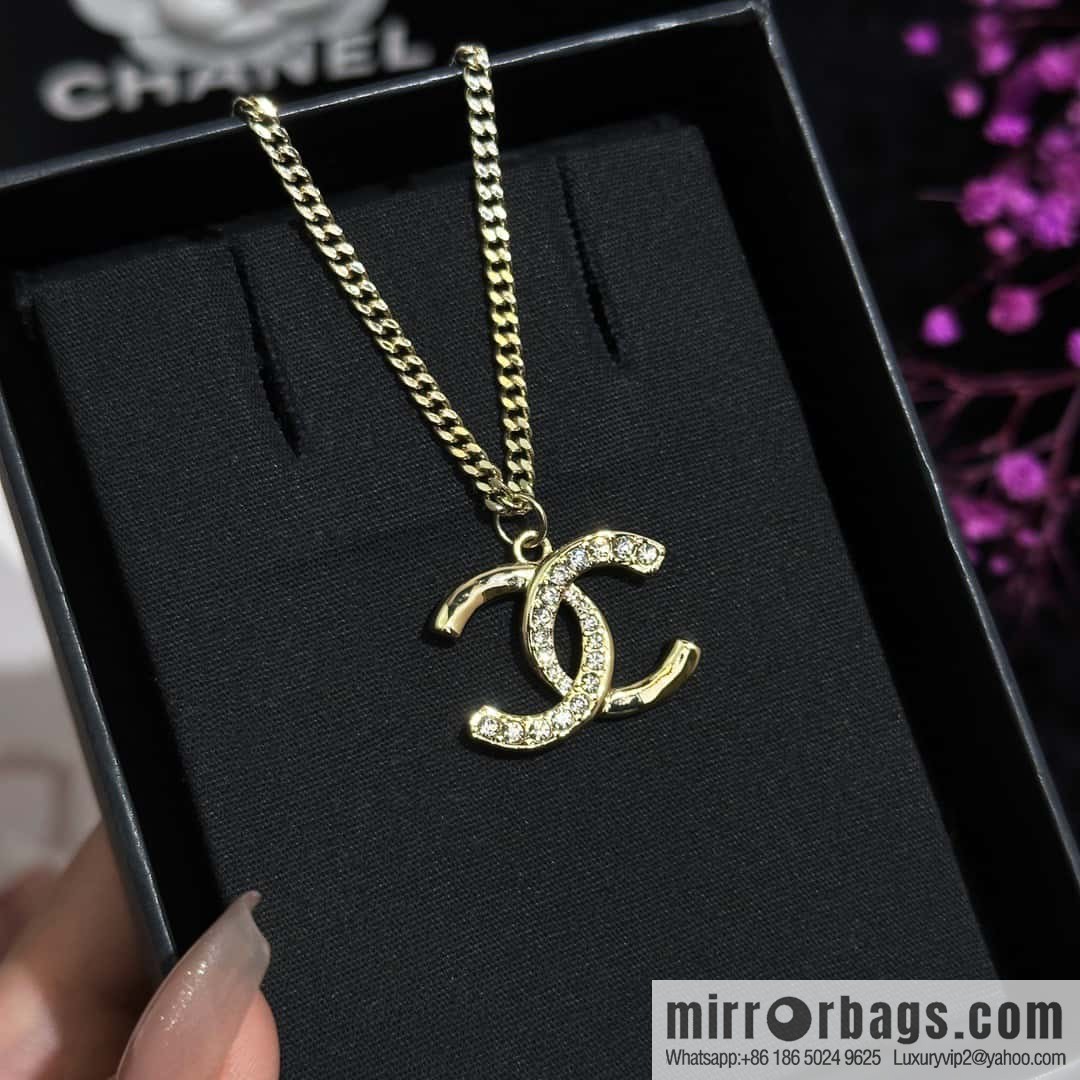 ❗️New ❗️ Chanel necklace ☀️ new ☑️ Chanel half diamond double c necklace ☀️