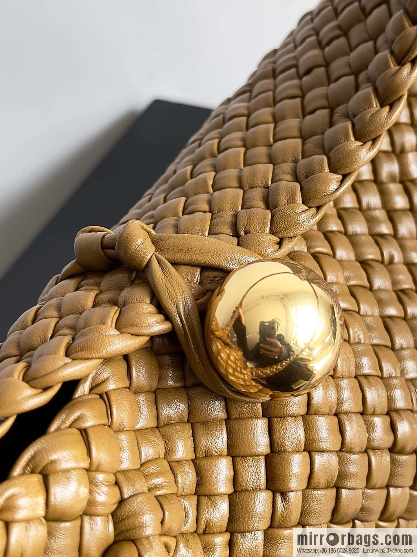 #Bv 2023 Winter Collection/Top Tosca Handbag Model Number: 716974 Mustard Green