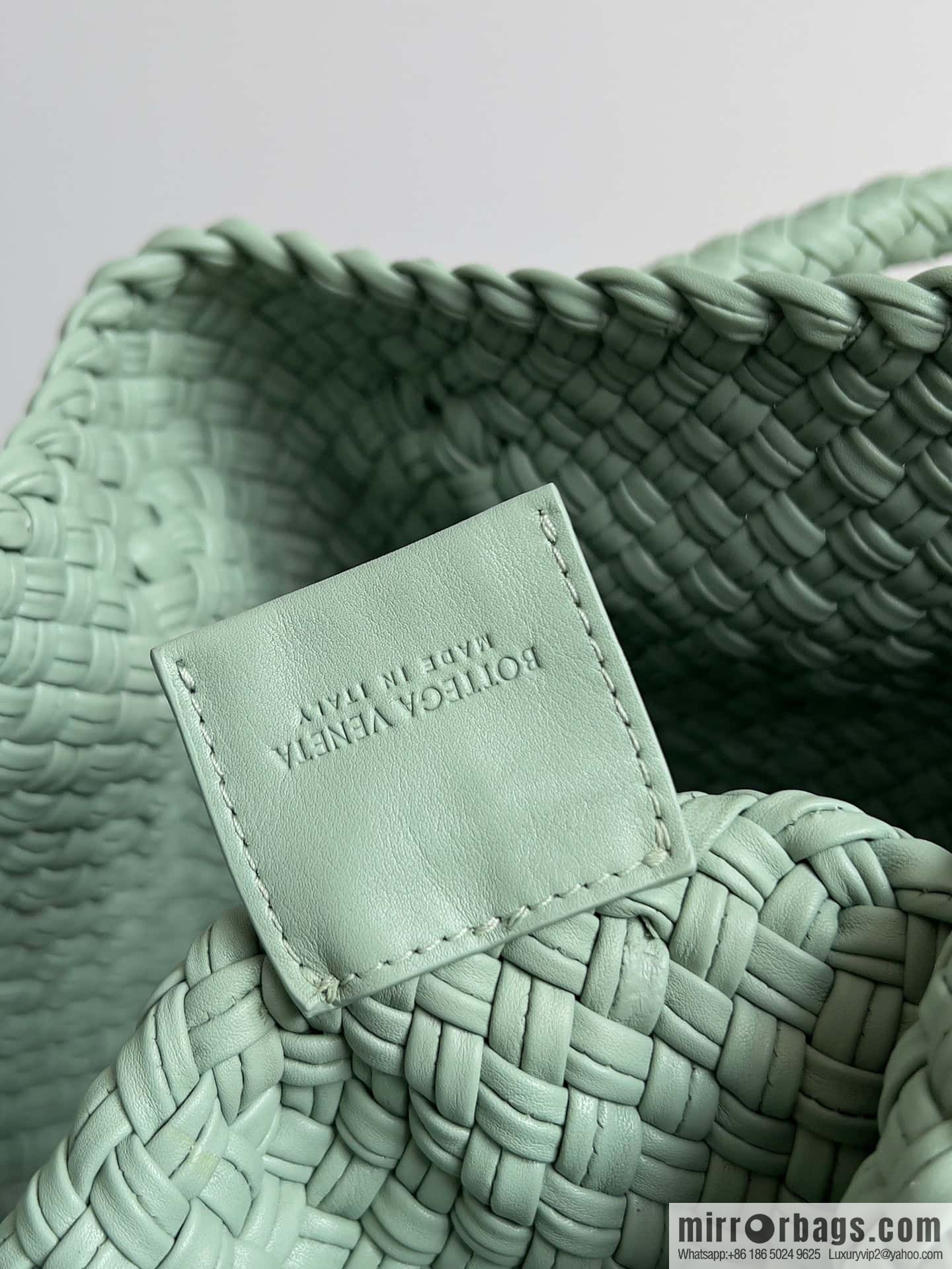 #Bv 2023 Winter Collection/Top Tosca Handbag Model Number: 716974 Sage Green