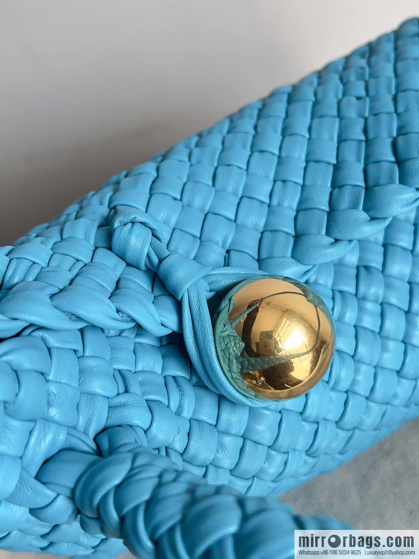 #Bv 2023 Winter Collection/Top Tosca Handbag Model Number: 716974 Pool Blue
