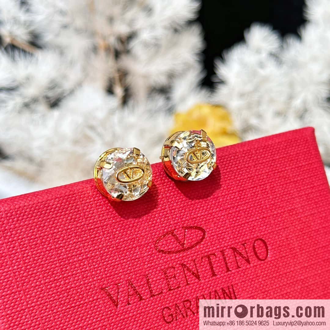 ❗️New ❗️ New ☑️ VALENTINO single diamond stud earrings