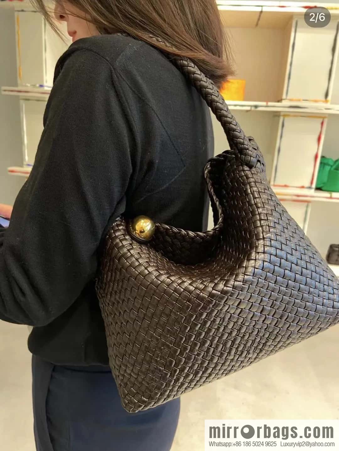 #Bv 2023 Winter Collection/Top Tosca Handbag Model Number: 716974 Chocolate Color