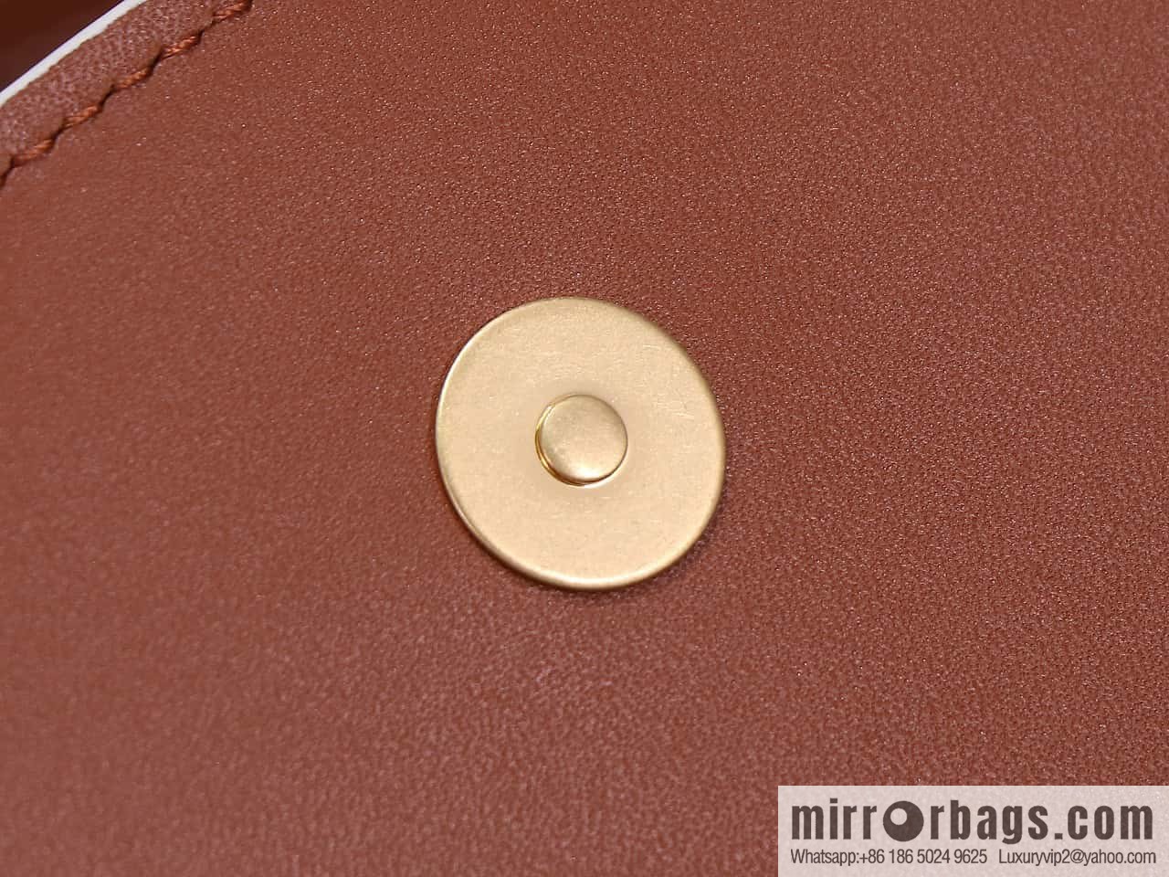 [Premium quality, all-steel hardware 】 𝗖𝗘𝗟𝗜𝗡𝗘 | 𝗧𝗔𝗕𝗢𝗨 𝗖𝗟𝗨𝗧𝗖𝗛 𝗕𝗮𝗴 padlock bag, model: 101593