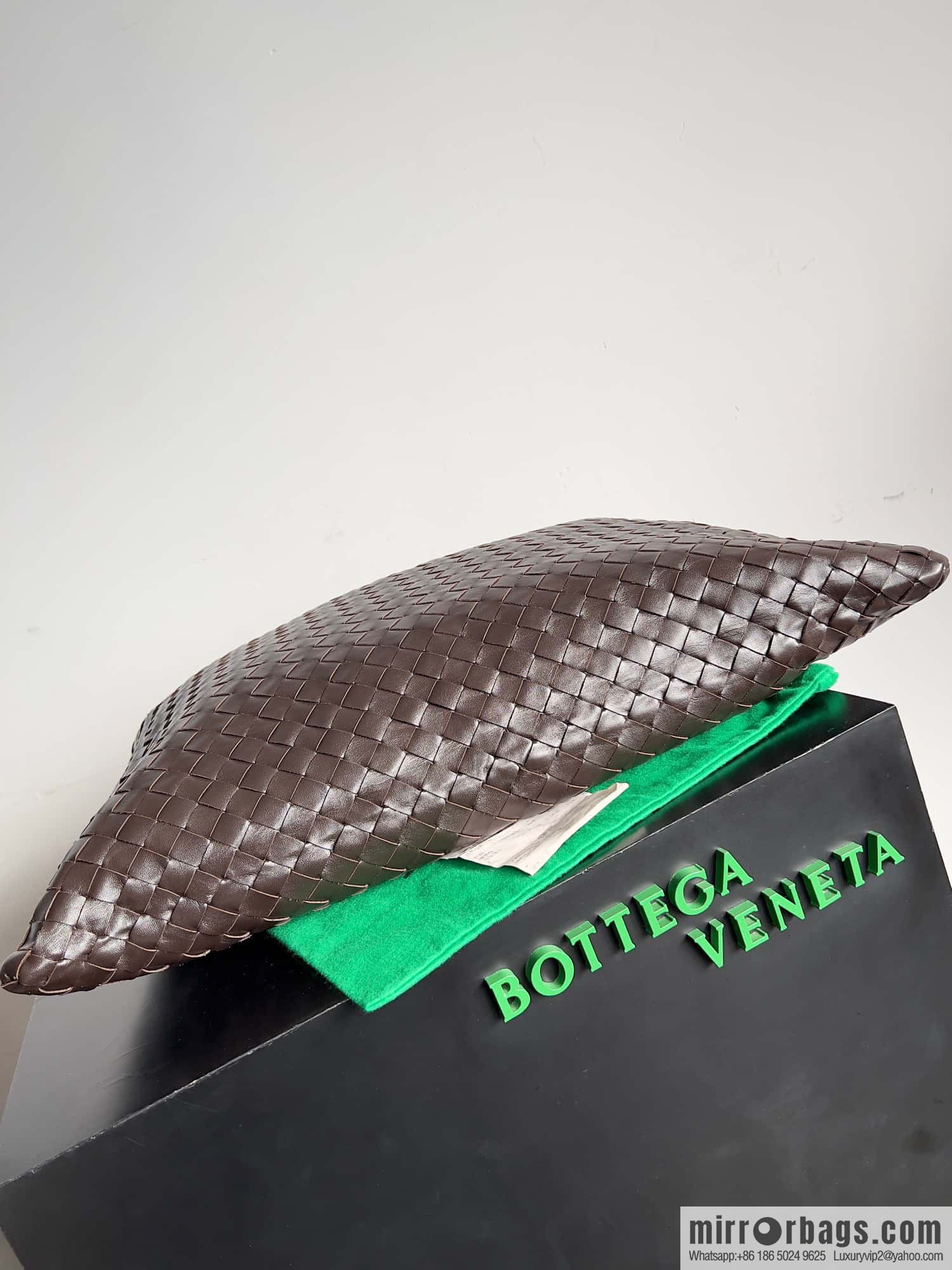 #Bv new large HOP bag, model number: 763970 chocolate color