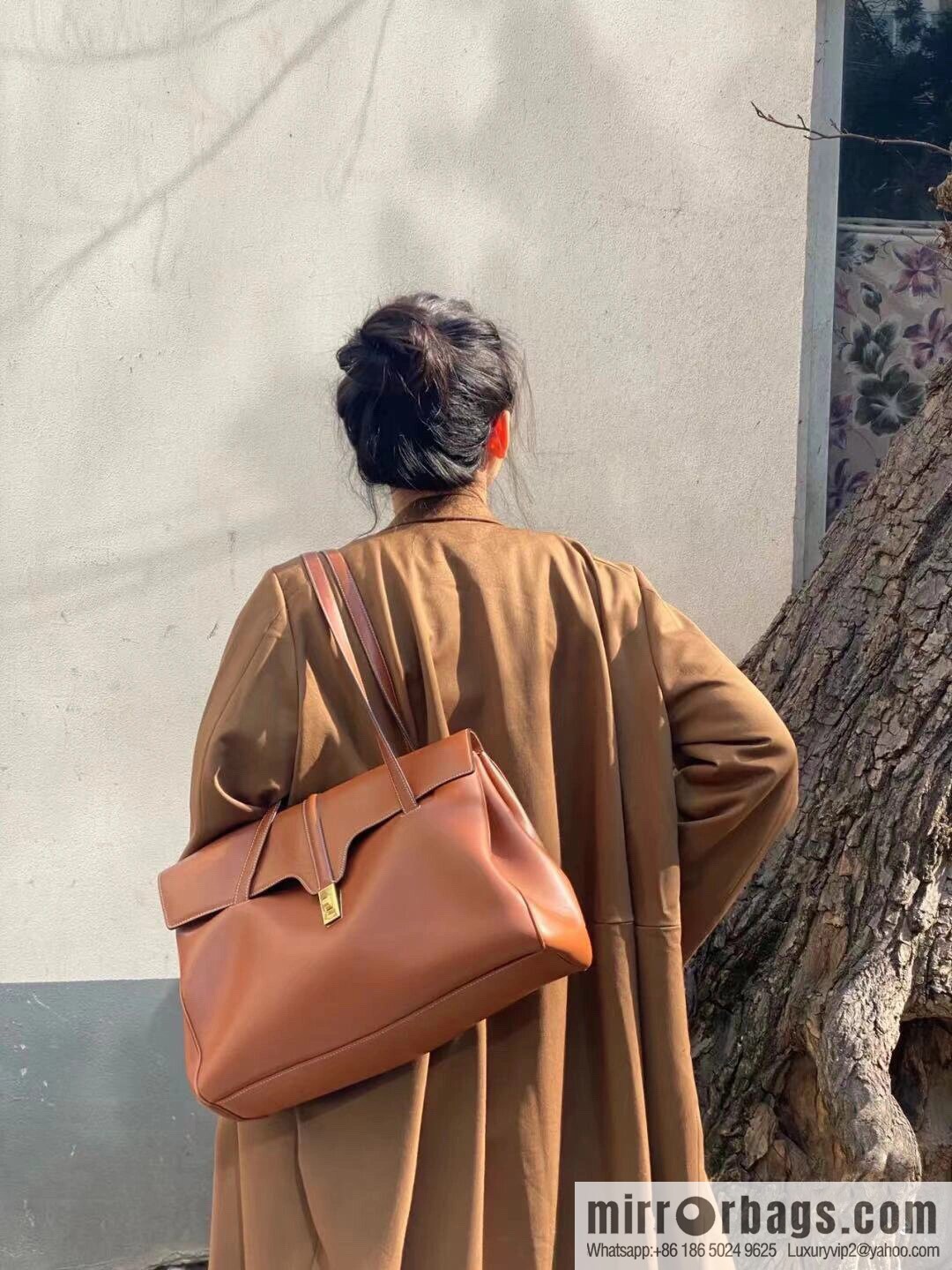 [Premium quality, all-steel hardware] CELINE Soft 16 large, plain beef leather (fabric) soft handbag, number: 194043CR4.04LU