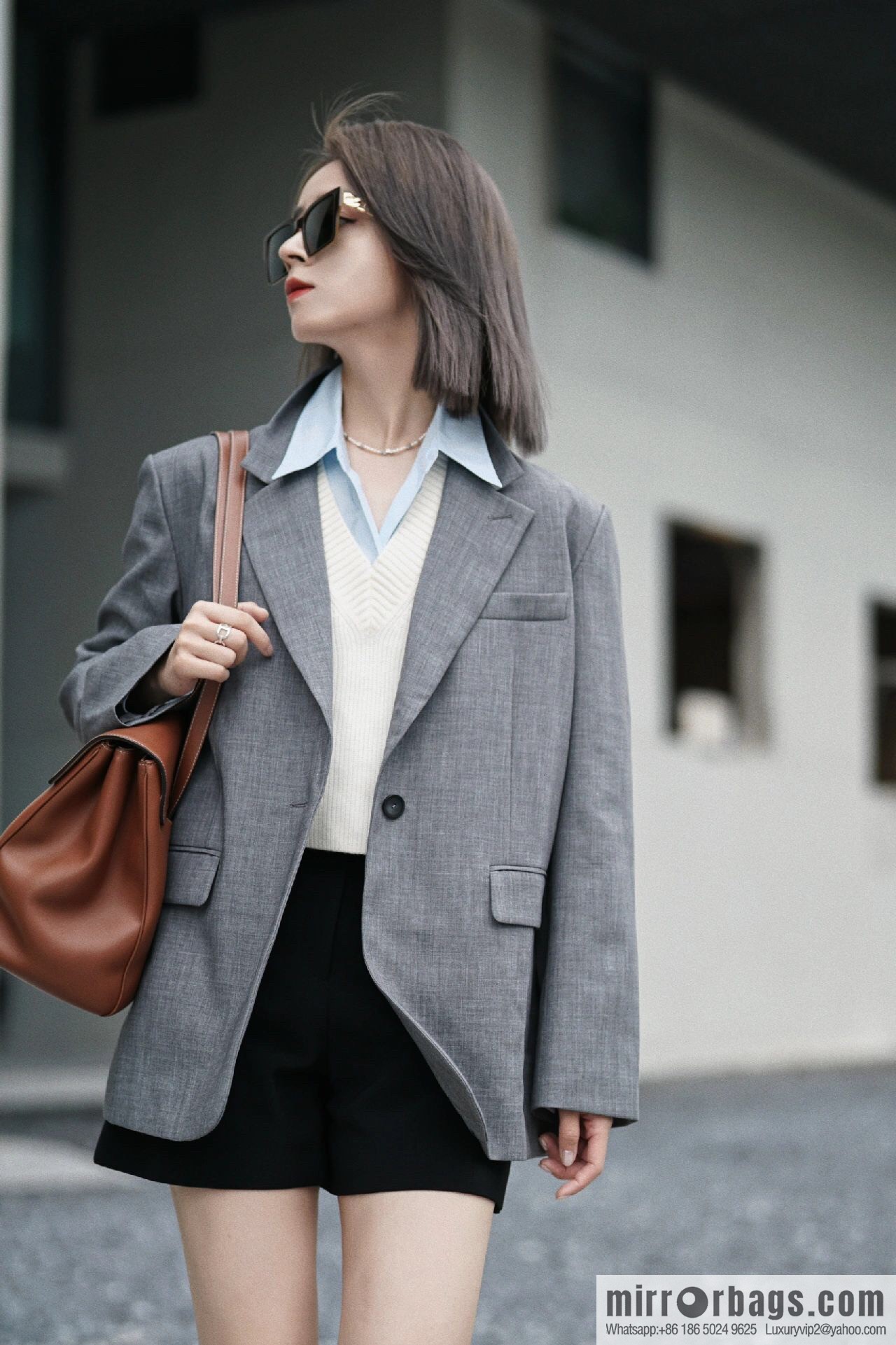 [Premium quality, all-steel hardware] CELINE Soft 16 large, plain beef leather (fabric) soft handbag, number: 194043CR4.04LU