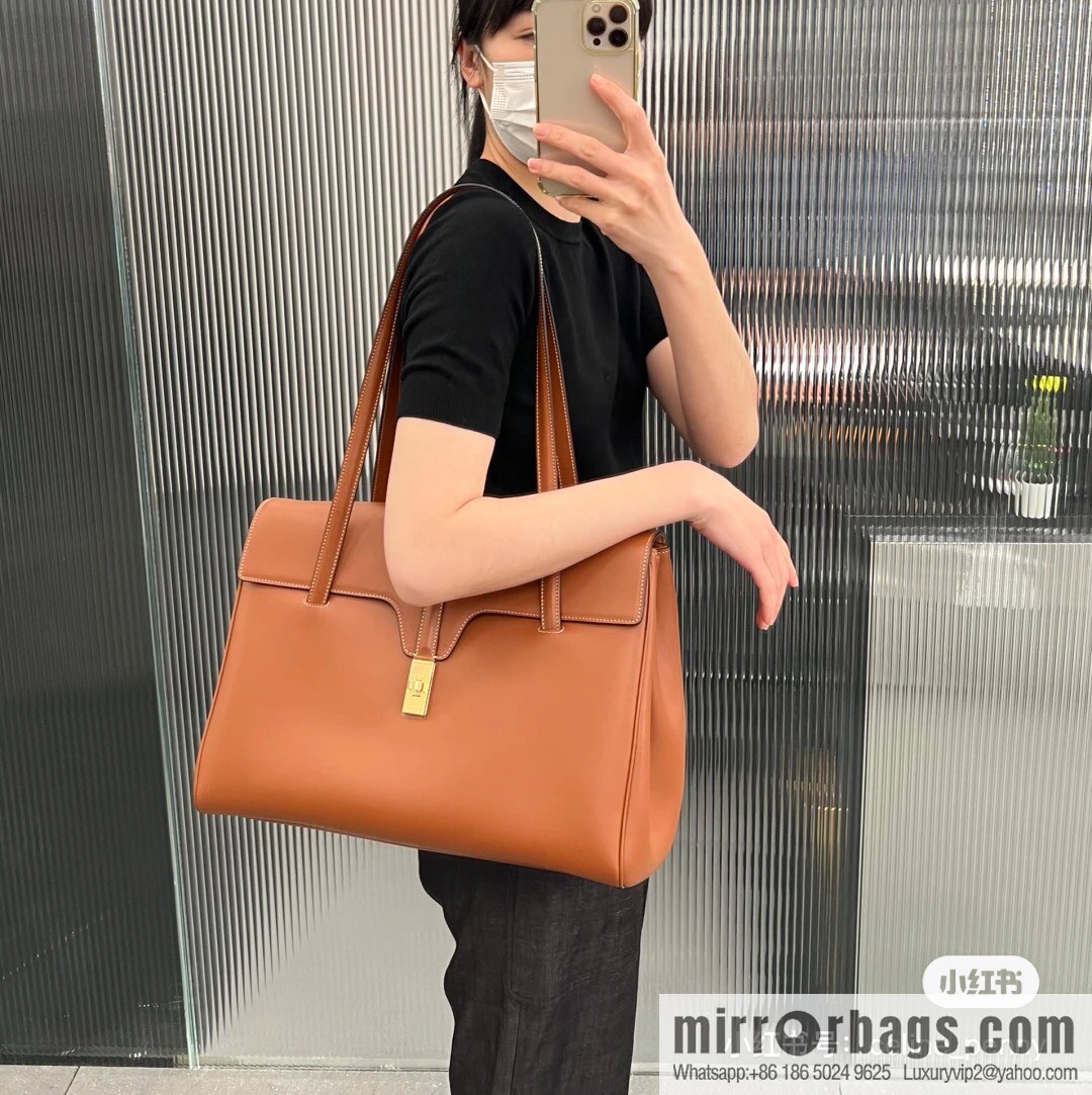[Premium quality, all-steel hardware] CELINE Soft 16 large, plain beef leather (fabric) soft handbag, number: 194043CR4.04LU