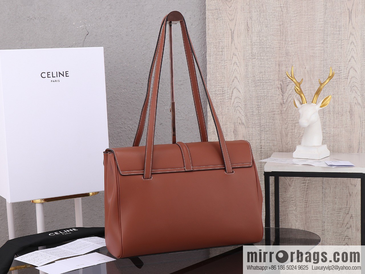 [Premium quality, all-steel hardware] CELINE Soft 16 large, plain beef leather (fabric) soft handbag, number: 194043CR4.04LU