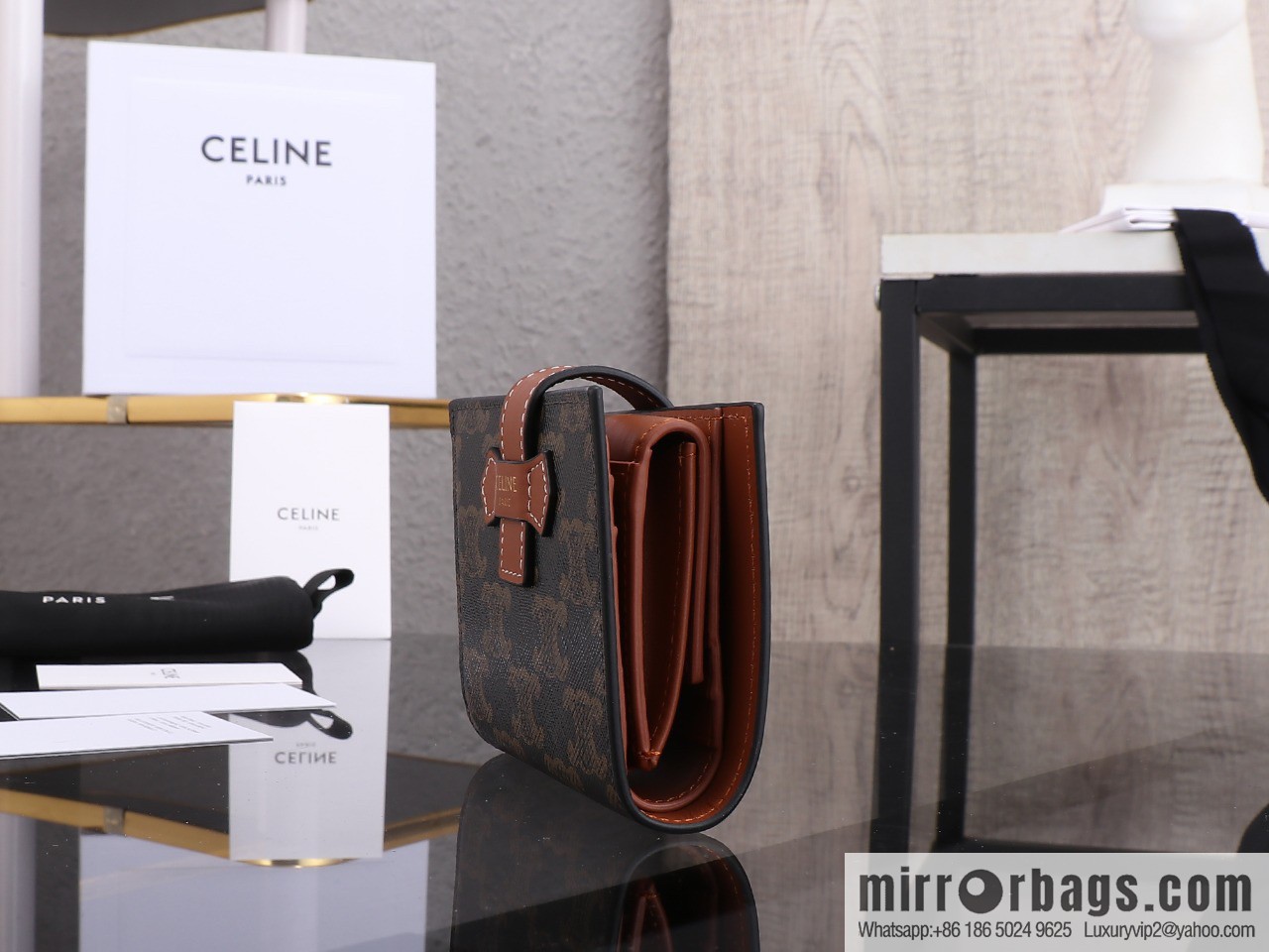 [Premium quality, all-steel hardware] [CELIEN · Celine] Small logo printed sheep leather (fabric) lace wallet TRIOMPHE number: 100262