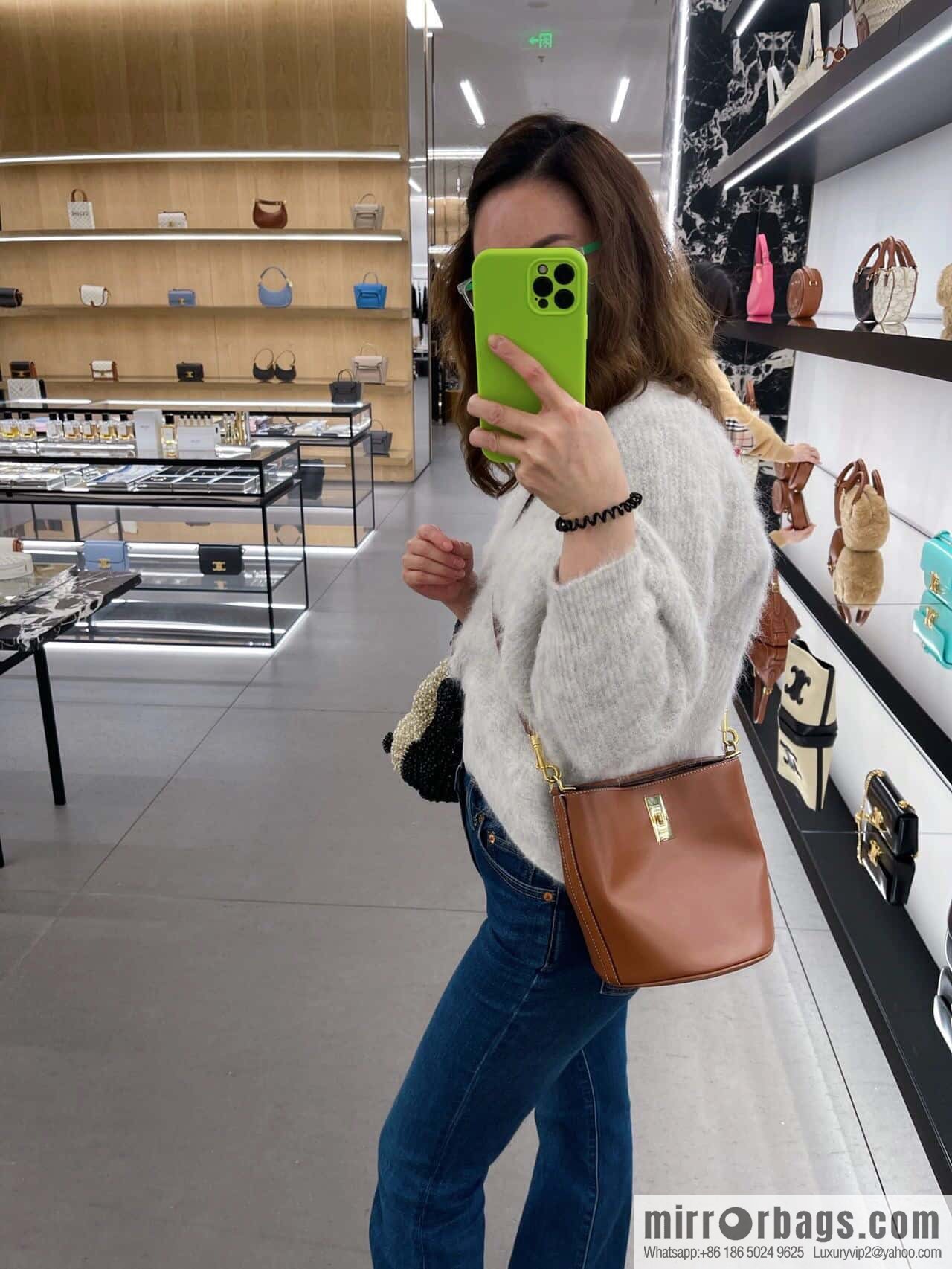 [Premium quality, all steel hardware] CELINE Bucket 16 calfskin bucket bag No.: 195573