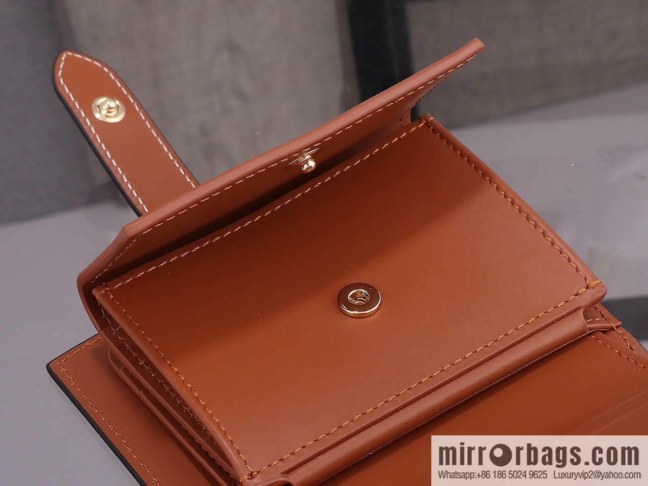 [Premium quality, all-steel hardware] [CELIEN · Celine] Small logo printed sheep leather (fabric) lace wallet TRIOMPHE number: 100262
