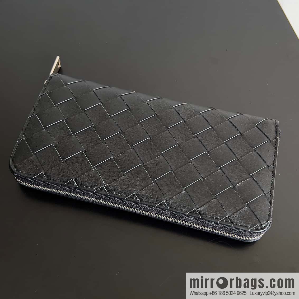 #Bv men's woven wallet model number: 593217 black with green